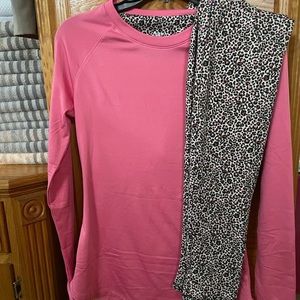 NWOT cuddl duds climate right pajama set